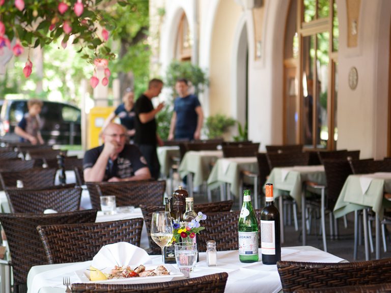 La Piazza — Terrasse